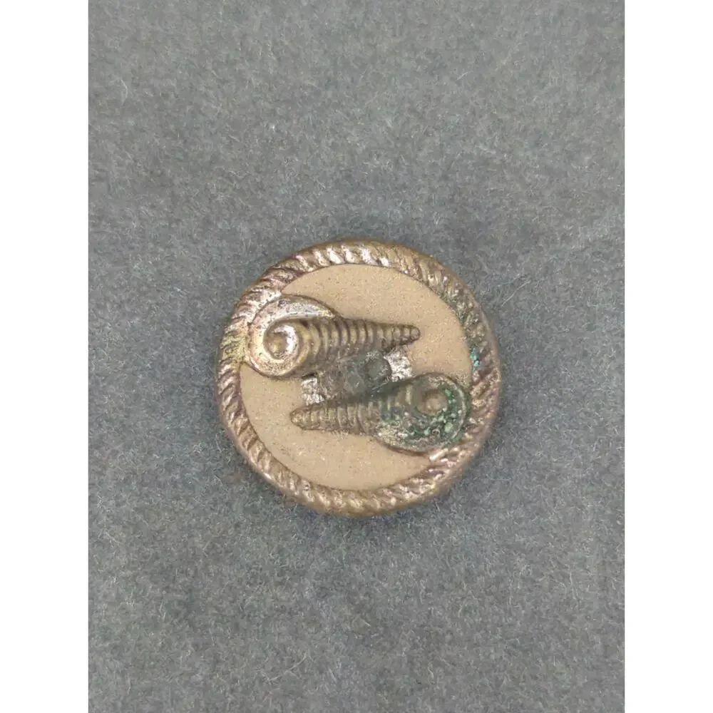 Vintage circular button
